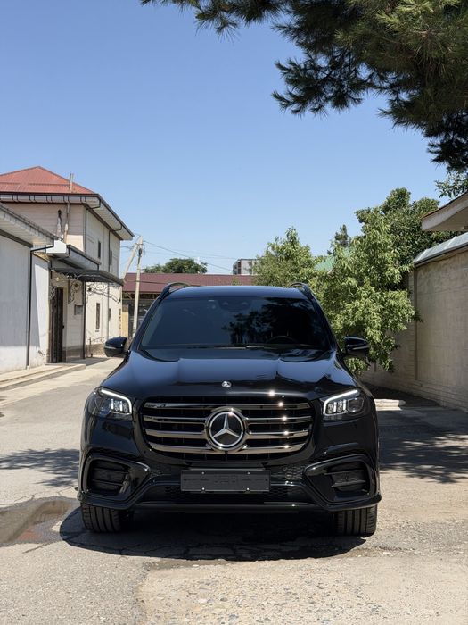 Mercedes Benz GLS 580 AMG