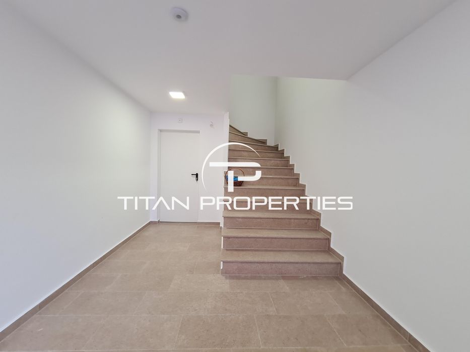 Дава се под наем Офис в Пловдив, Съдийски - 302 кв.м за 2000 € - Снимка #10