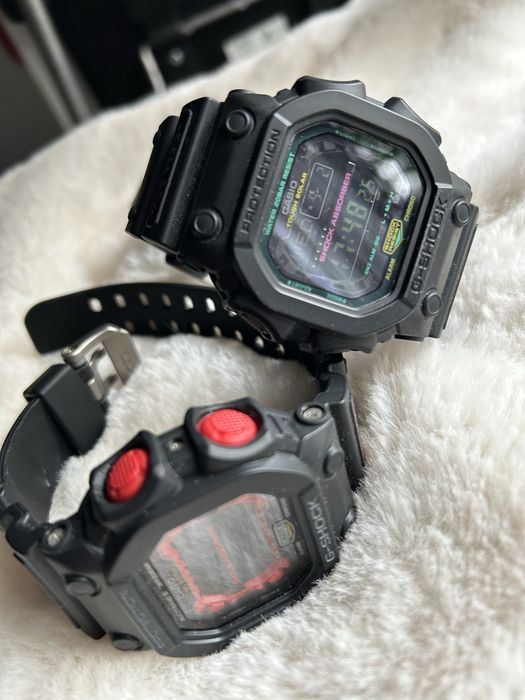 Vand doua ceasuri g-shock solare