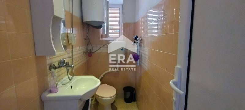 Дава се под наем Етаж от къща в Кърджали, Център - 77 кв.м за 205 € - Снимка #9