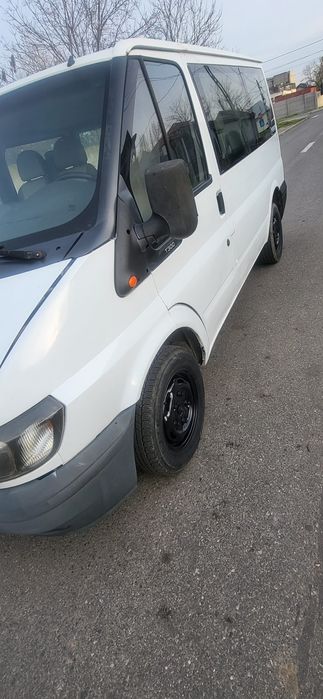 Ford transit 8+1