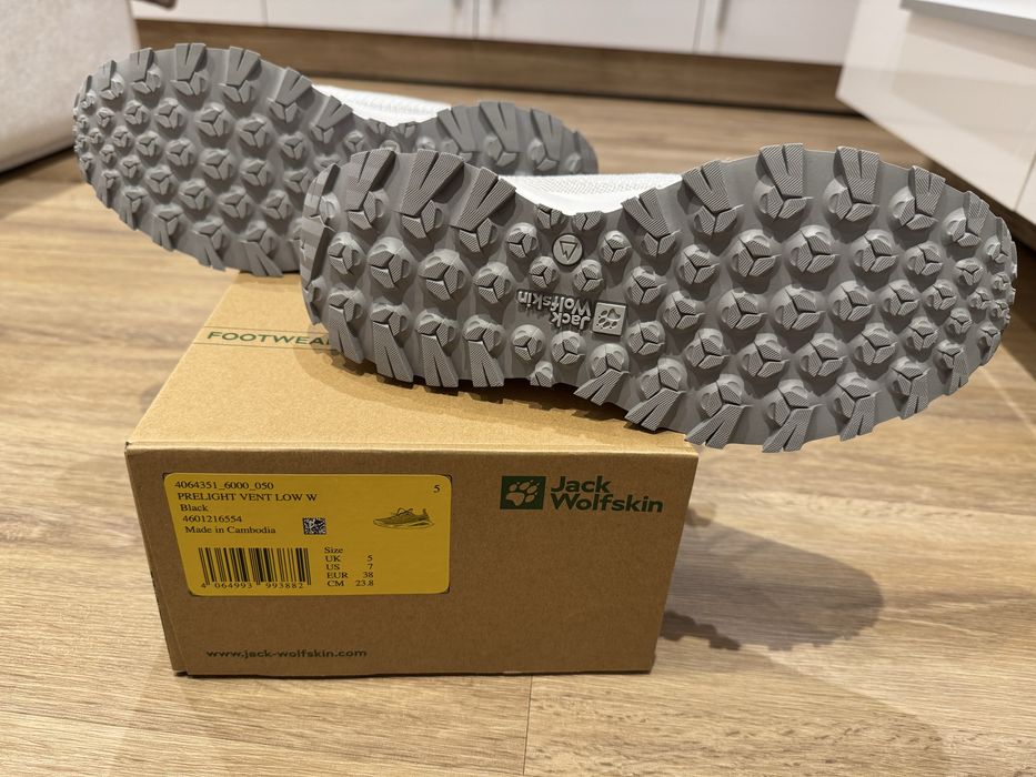 Дамските туристически обувки Jack Wolfskin PRELIGHT VENT LOW W