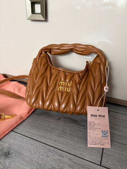 Geantă Miu Miu Matelassé Camel  Elegantă