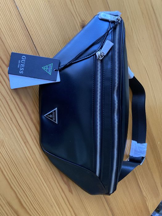 Мъжка оригинална чанта Guess
