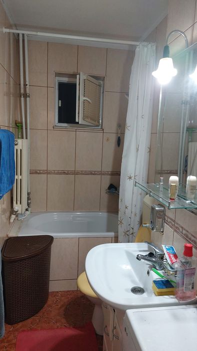 Inchiriez Apartament 2 camere zona km 4-5 Constanta