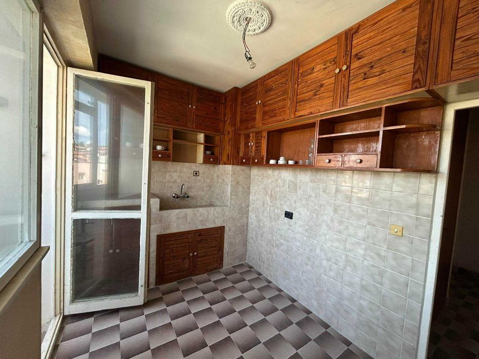 Двустаен апартамент, 63кв.м, кв. Ливадите