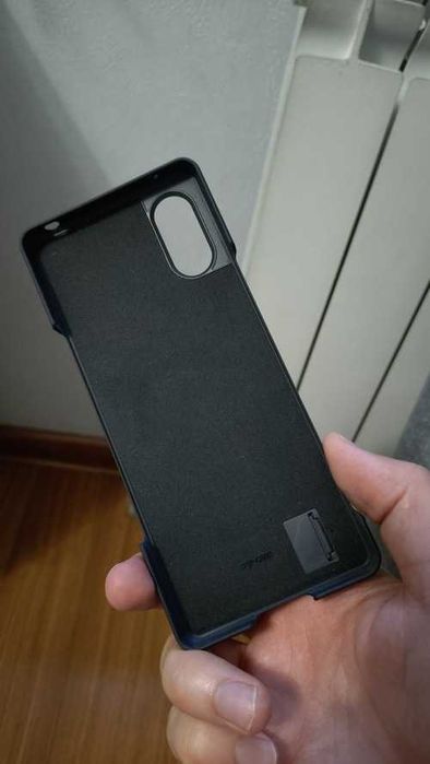 Продам чехол для смартфона SONY Xperia 5 V