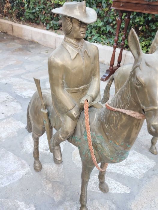 Бронзови статетки -Винету и Олд Шетърхенд