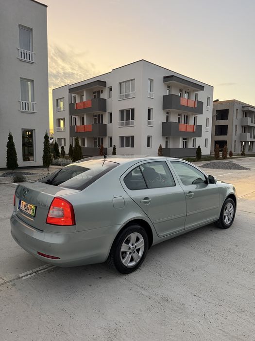 SKODA Octavia 2012 — imagine 4