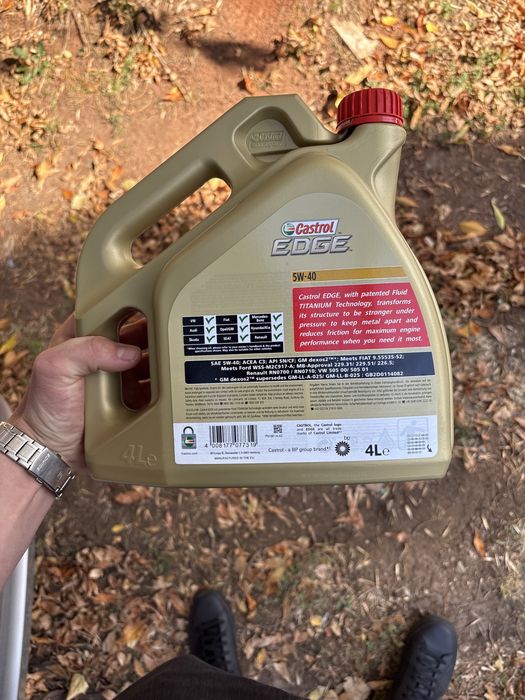 Castrol EDGE 5W-40.