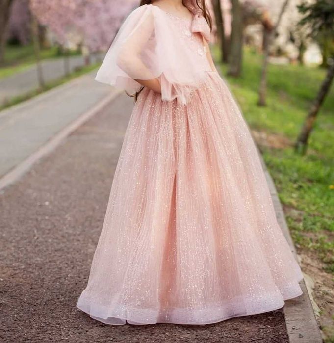 Rochii deosebite impecabile