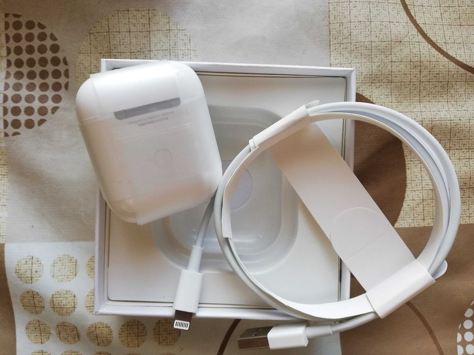 Продам новые AirPods2
