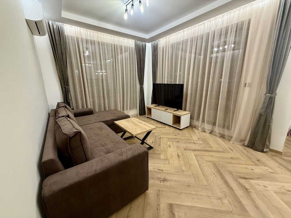 Луксозен 2-стаен | Residential Park Тракия | Първи наематели