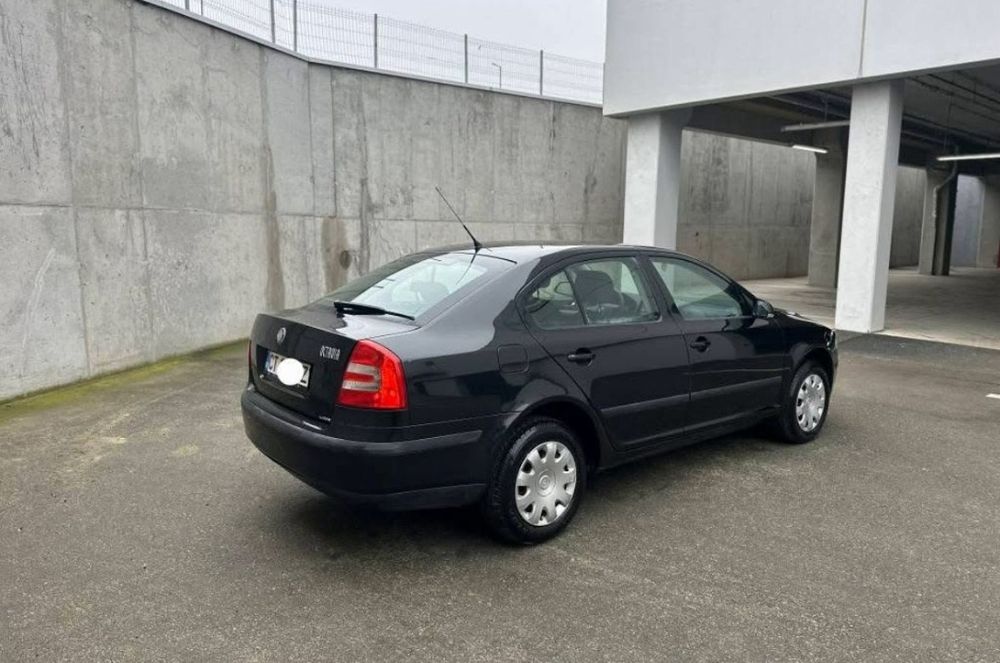 Vând skoda Octavia 2