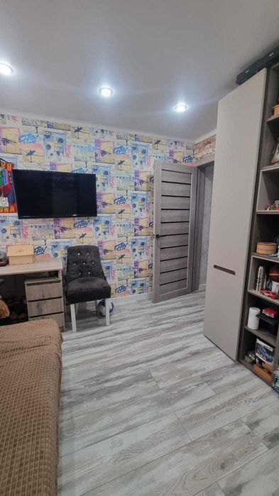 Продам 3-комн.кв., Жас Оркен, 2/9, кирпич