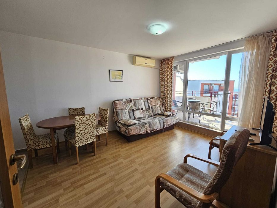 Продава се Тристаен апартамент в Свети Влас - 105 кв.м за 1296 €/кв.м - Снимка #1