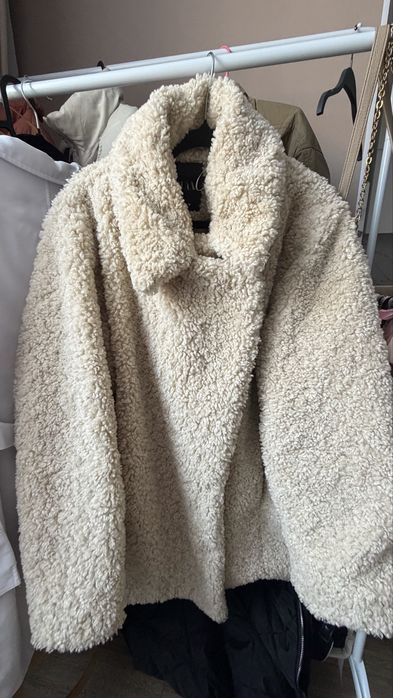 Зимняя шубка для девушки