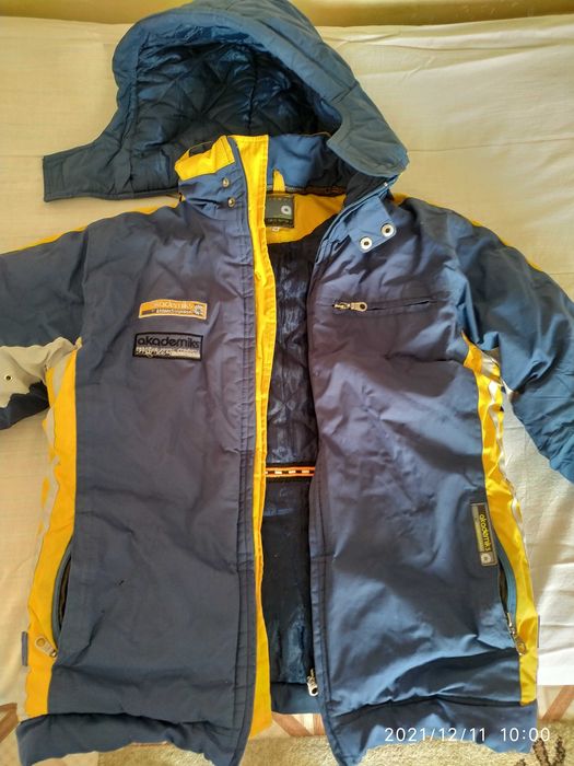 Продаются детские куртки