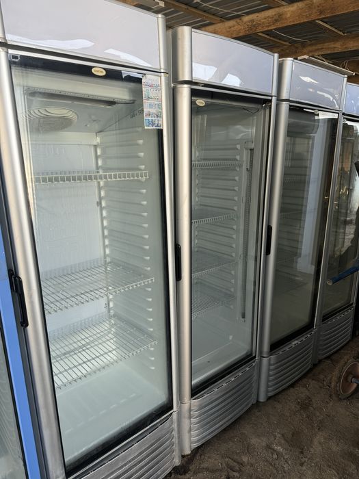 Витринный холодильник