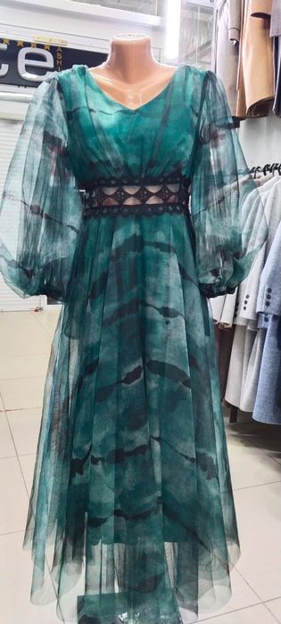 Продам вечернее платья