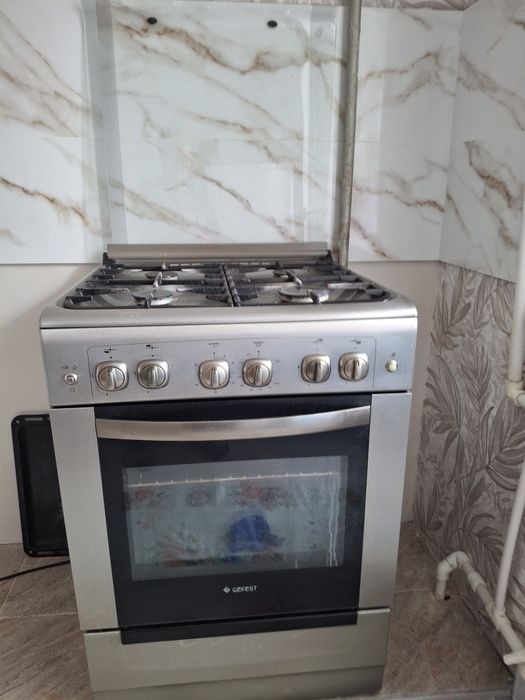 Продам газ плита хор состояние