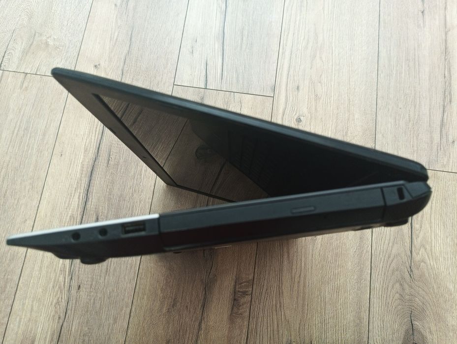 Laptop ASUS K55VD – i7, 16 GB RAM, SSD + HDD, GTX 610M