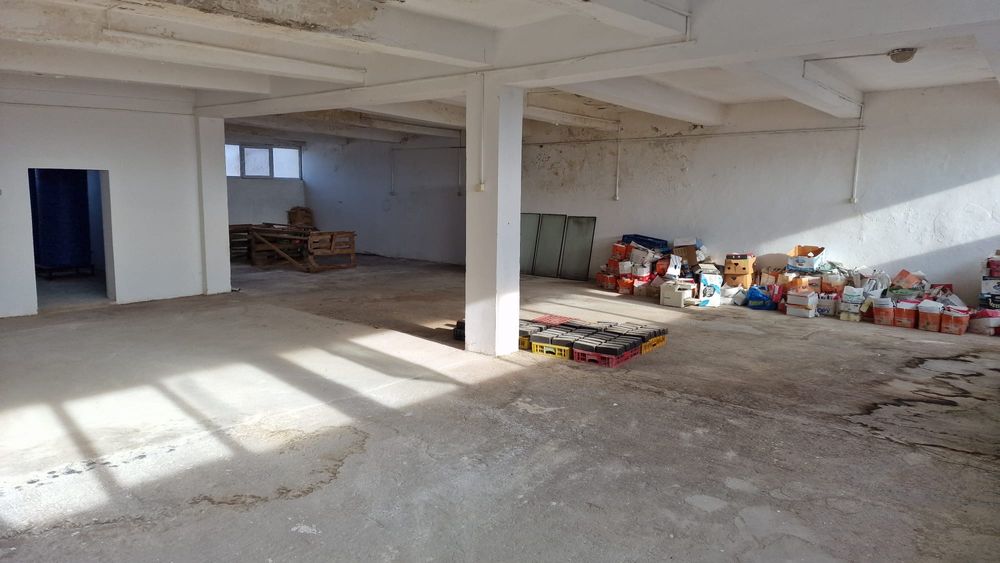 VAND/INCHIRIEZ cladire,teren,spatiu comercial
