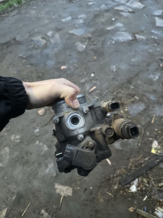 Дросель ниссан 1.6