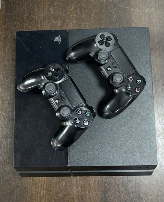Продам Sony PlayStation 4 + VR Очки