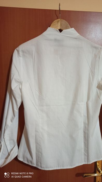 Бяла вталена риза. Памук. Размер 38.