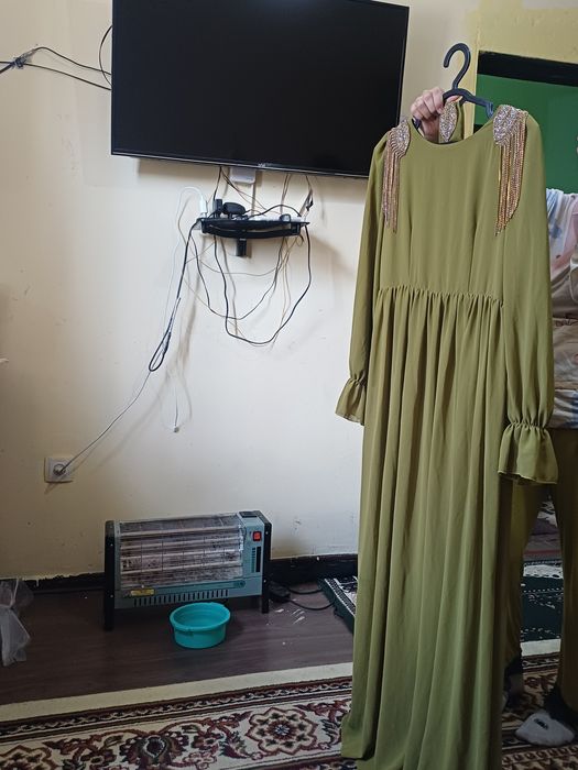 To'ylarga kiyiladi holati yaxshi ozgina kiyilgan