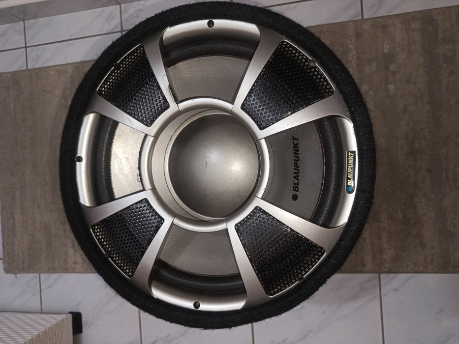 subwoofer auto stare buna cu proba la fata locului