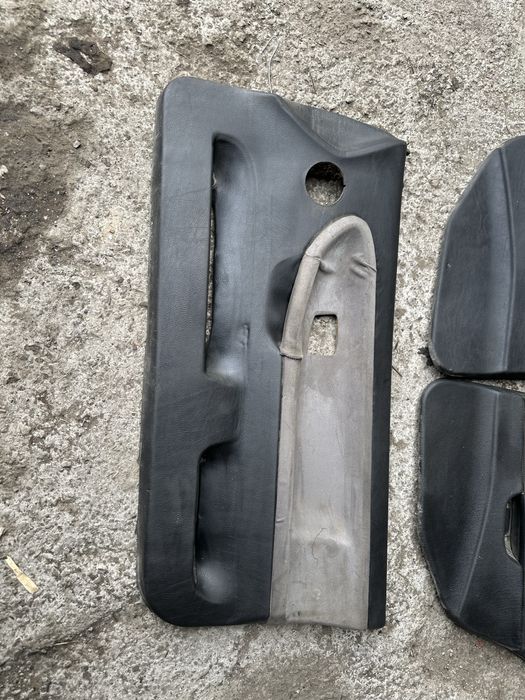 Дверные карты задние  bmw e36 sedan