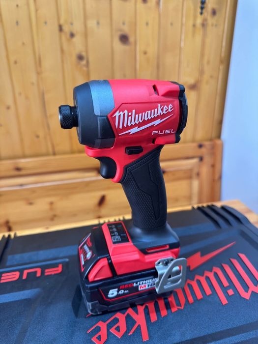Bormașina FID 3 Milwaukee
