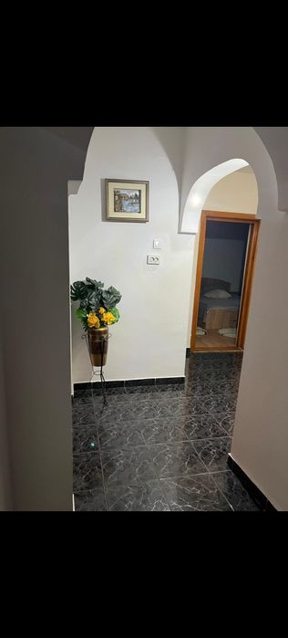 Închiriez apartament două camere