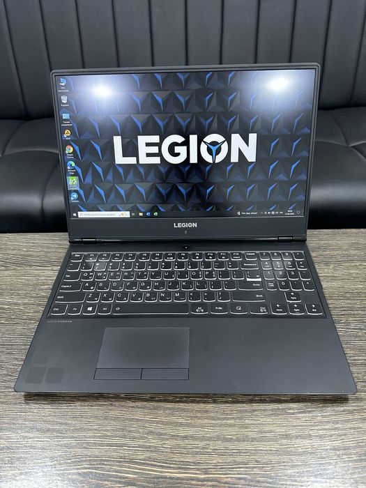 мощный 12-ядерный i7 ноутбук Lenovo LEGION Y530, для графики и игр