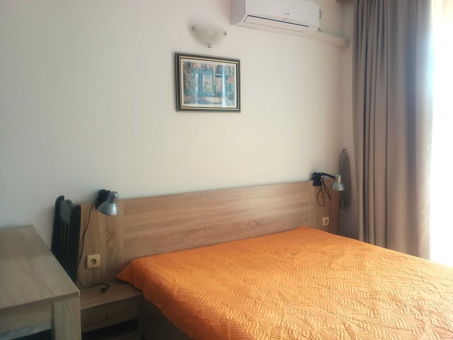 ТОП НАЕМ / Първа линия с басейн и паркомясто, Несебър, Кристал Б5