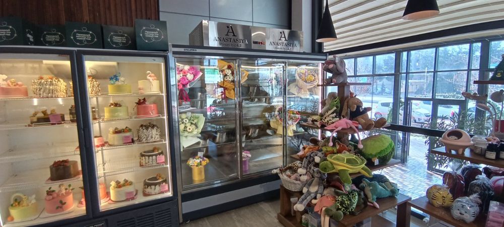 Korka vetrina xaladelnik universal