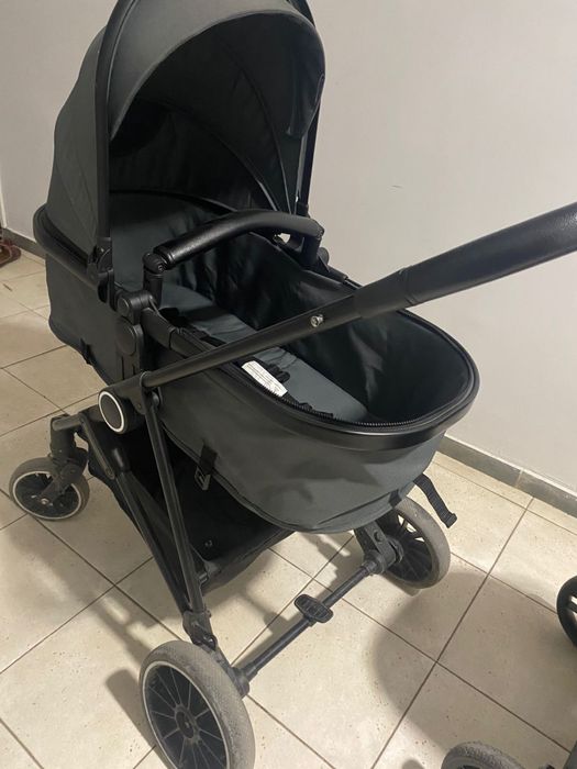 Продам детскую коляску Ilovi