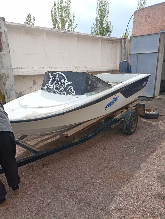 Продам лодку Касатка с прицепом,б/у.