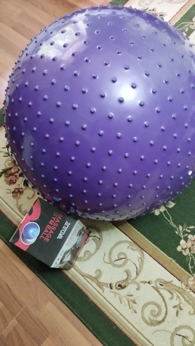 Гимнастический мячик новый