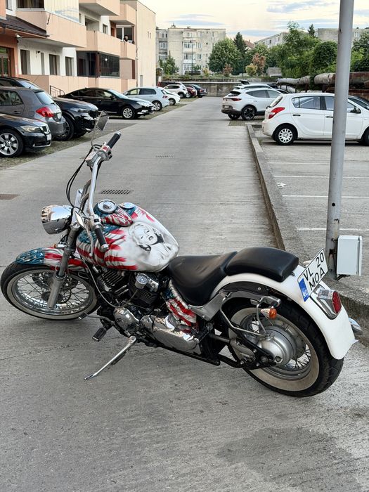 Yamaha Dragstar 650 custom chopper
