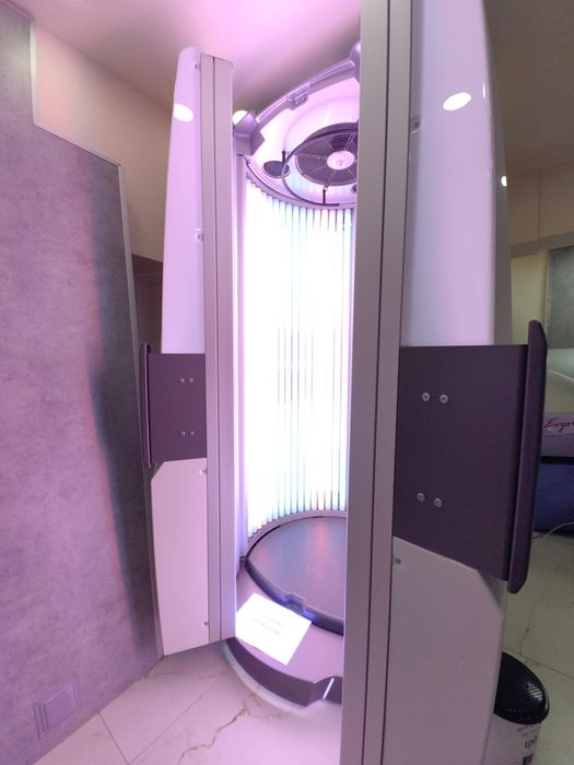 Vând  solar de bronzare