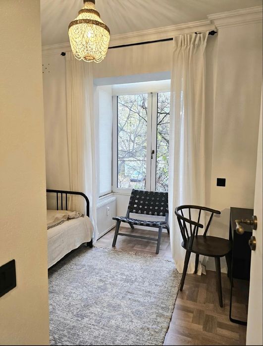 Дава се под наем Тристаен апартамент в София, Център - 72 кв.м за 1000 € - Снимка #8