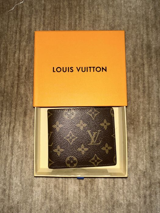 Louis Vuitton Marco Wallet M62288
