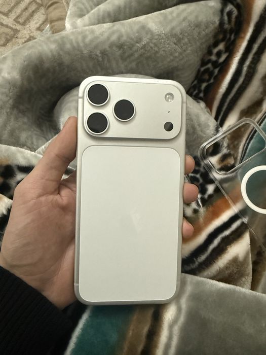 iphone 17pro max 256gb 1hafta bolgan ochilganiga