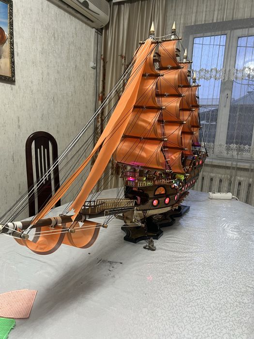 Корабль сувенир новый