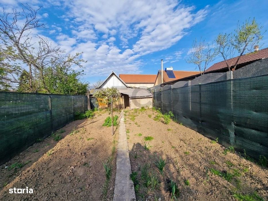 RECO Casa cu 2 camere+living, renovata complet, in Episcopia Bihor