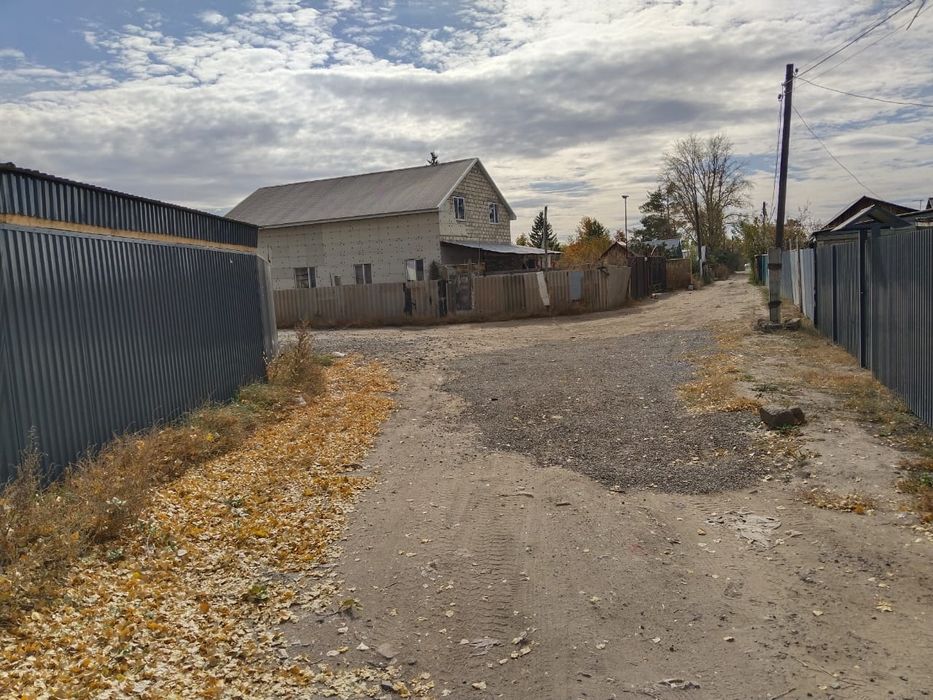 Үй сатылады Жер уй