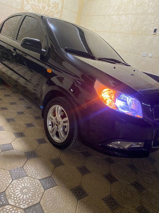 Nexia3  5000$ blan beriladi